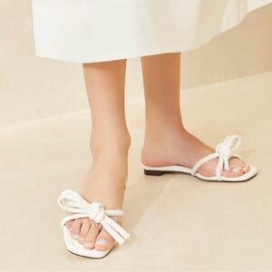 NIB Loeffler Randall Hadley White Bow Sandals